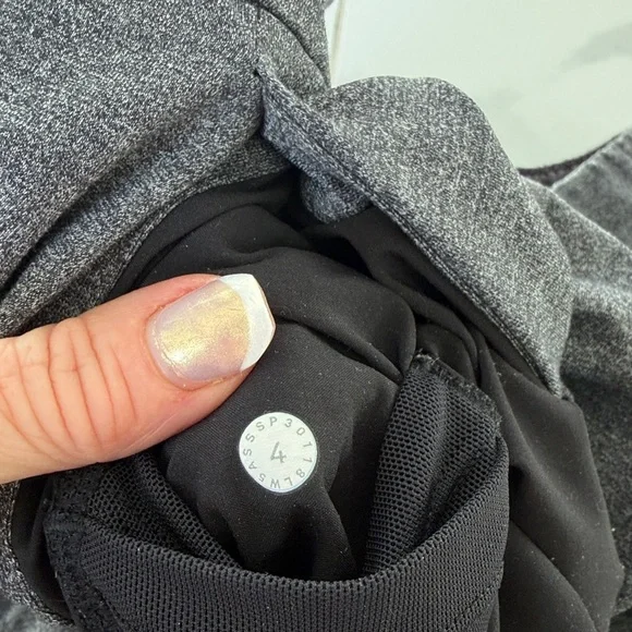 Lululemon On The Fly Pant *28" Heathered Black Lounge Jogger Pants Women’s 4 - Picture 10 of 14